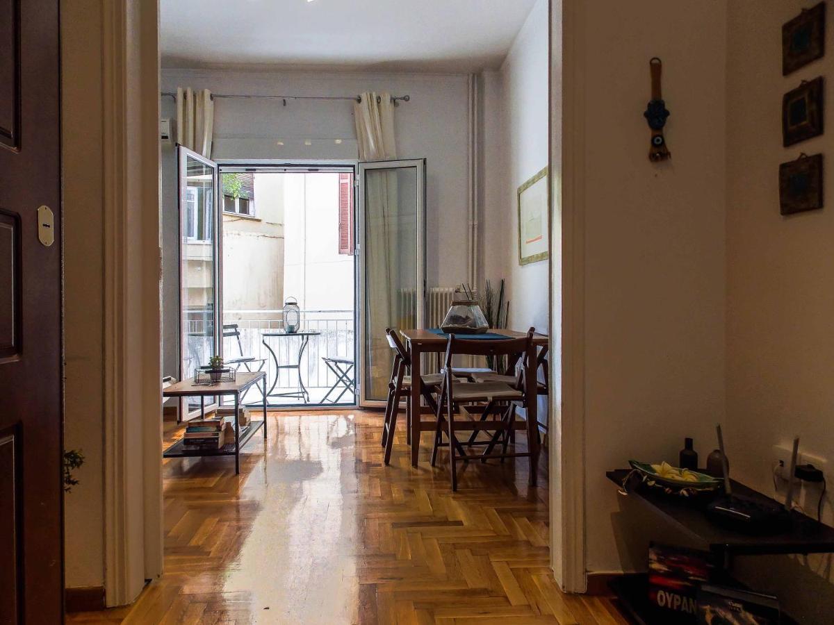 Cozy Plaka Apartment Athens Exterior photo